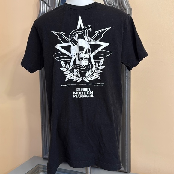 Call of Duty Modern Warfare skull snake 2019 tee video games shirt - Picture 1 of 4